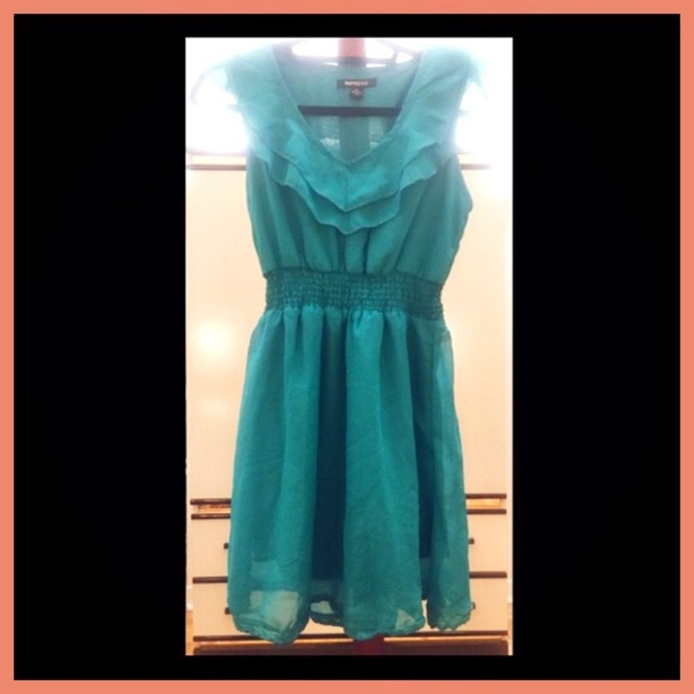 NEVER WORN - Turquoise knee length dress, ruffles